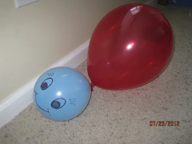 Balloon Ant-Mobile