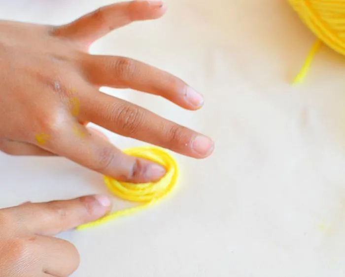 twisting to create yarn apples