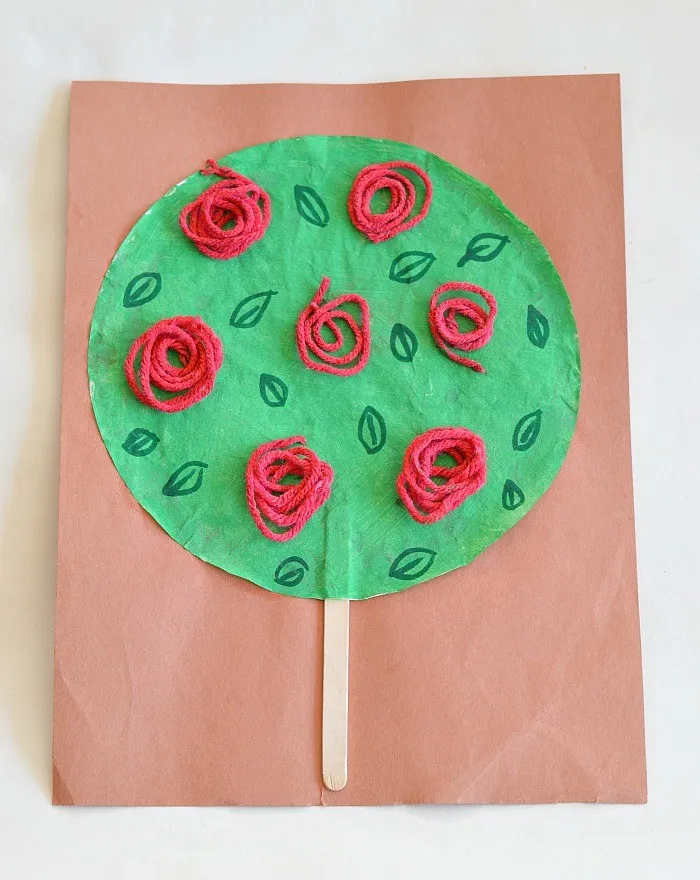 finished apple craft