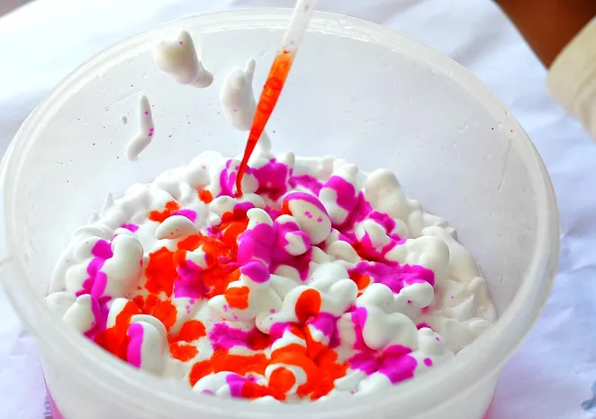 coloring floating art