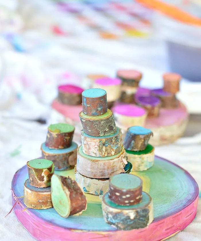 kids-art-with-woodslices