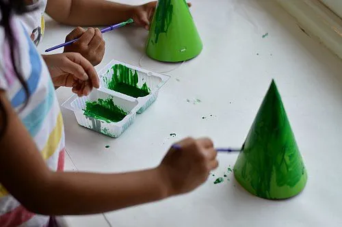 painting hats