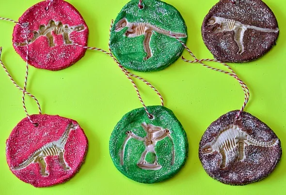 ornament making christmas crafts