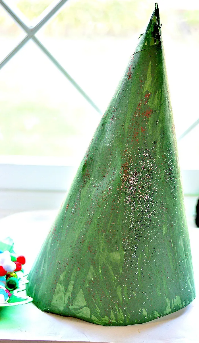 poster-board-christmas-tree