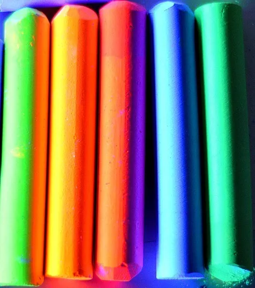 GLOW CHALK
