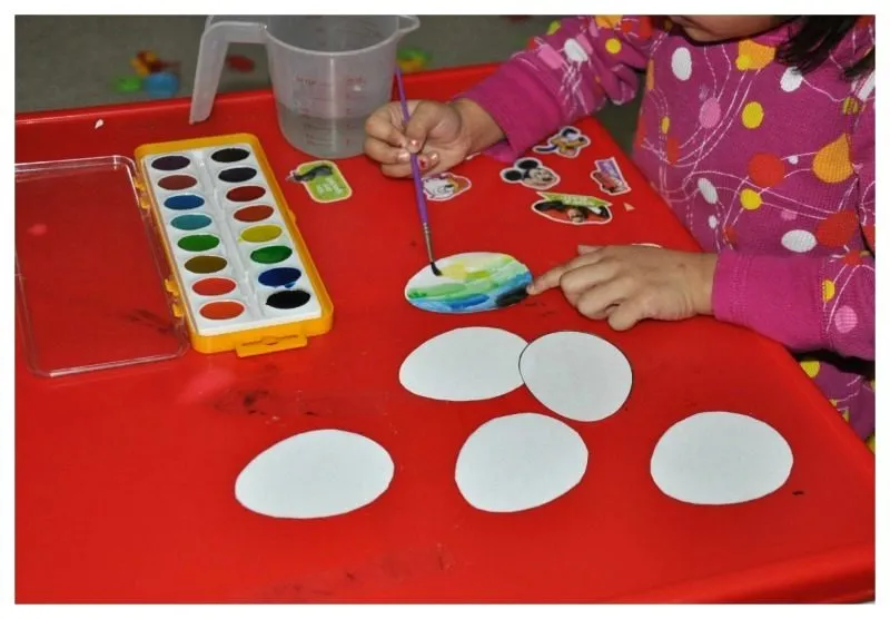 easter egg coloring