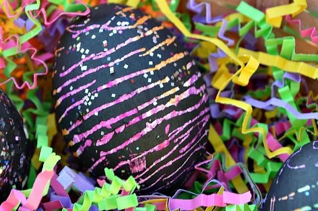 scratch eggs for easter