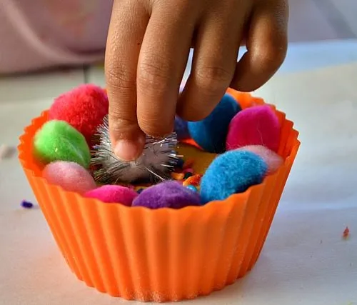 making cupcakes