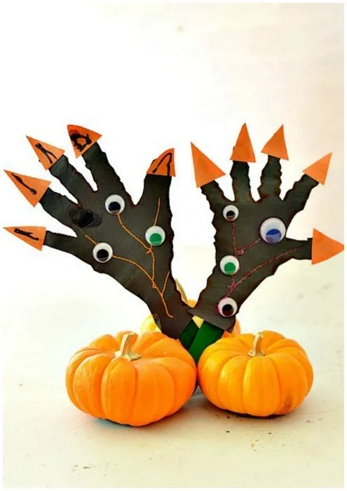spooky puppets