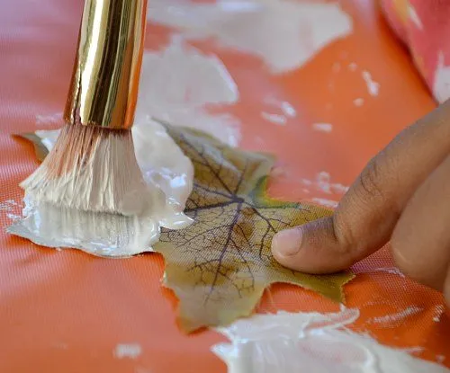 white leaves