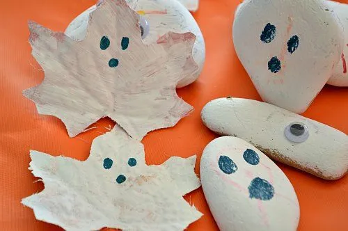 stones and leaves halloween crafts