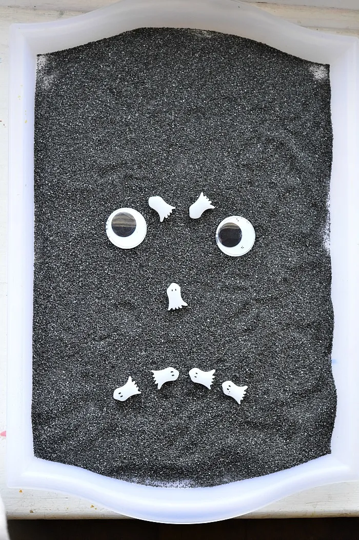 monster-halloween-tray