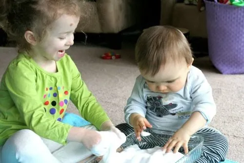 baby bubbles play