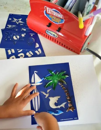 creating tropical scene