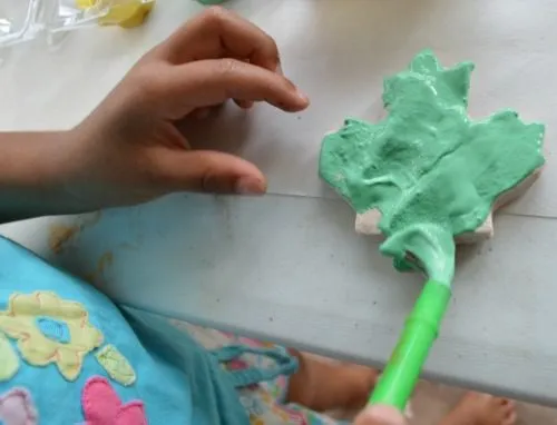 painting fall leaves