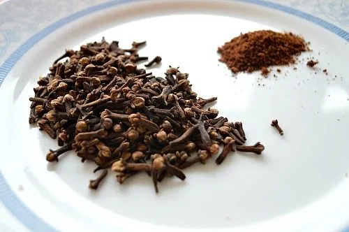 clove powders