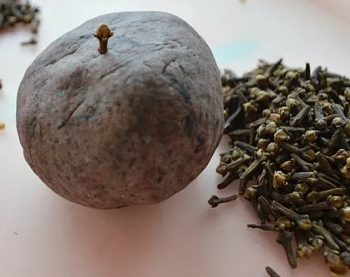 clove playdough