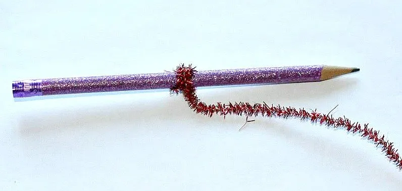 pipe-cleaner-craft-pencil