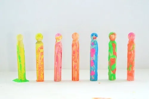 colorful clothespin bugs