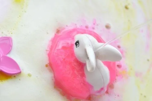 vinegar sensory play