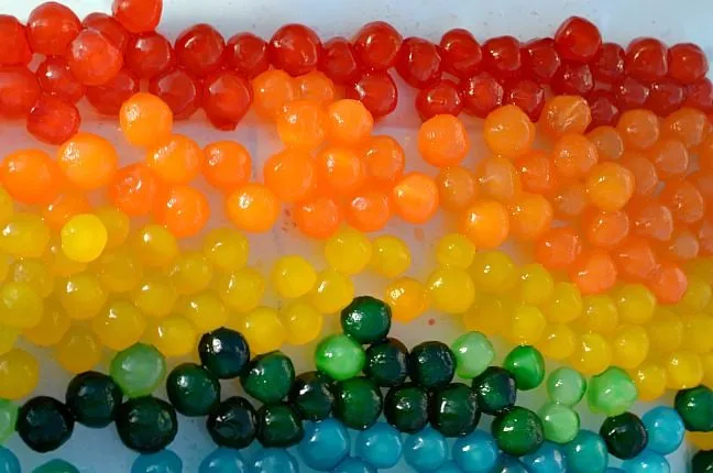 Multi-color tapioca pearl
