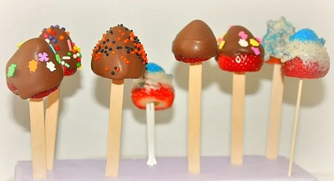 strawberry and chololates